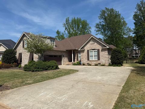 Homes For Sale - 22677 Winged Foot Lane<br/> Athens, AL 35613