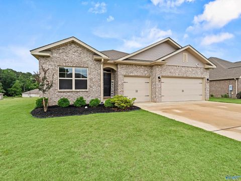 500 Foxridge Drive SW Hartselle AL 35640