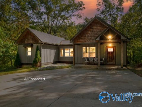 Homes For Sale - 1595 Mohawk Cliff Road<br/> Calhoun County, Ohatchee, AL 36271