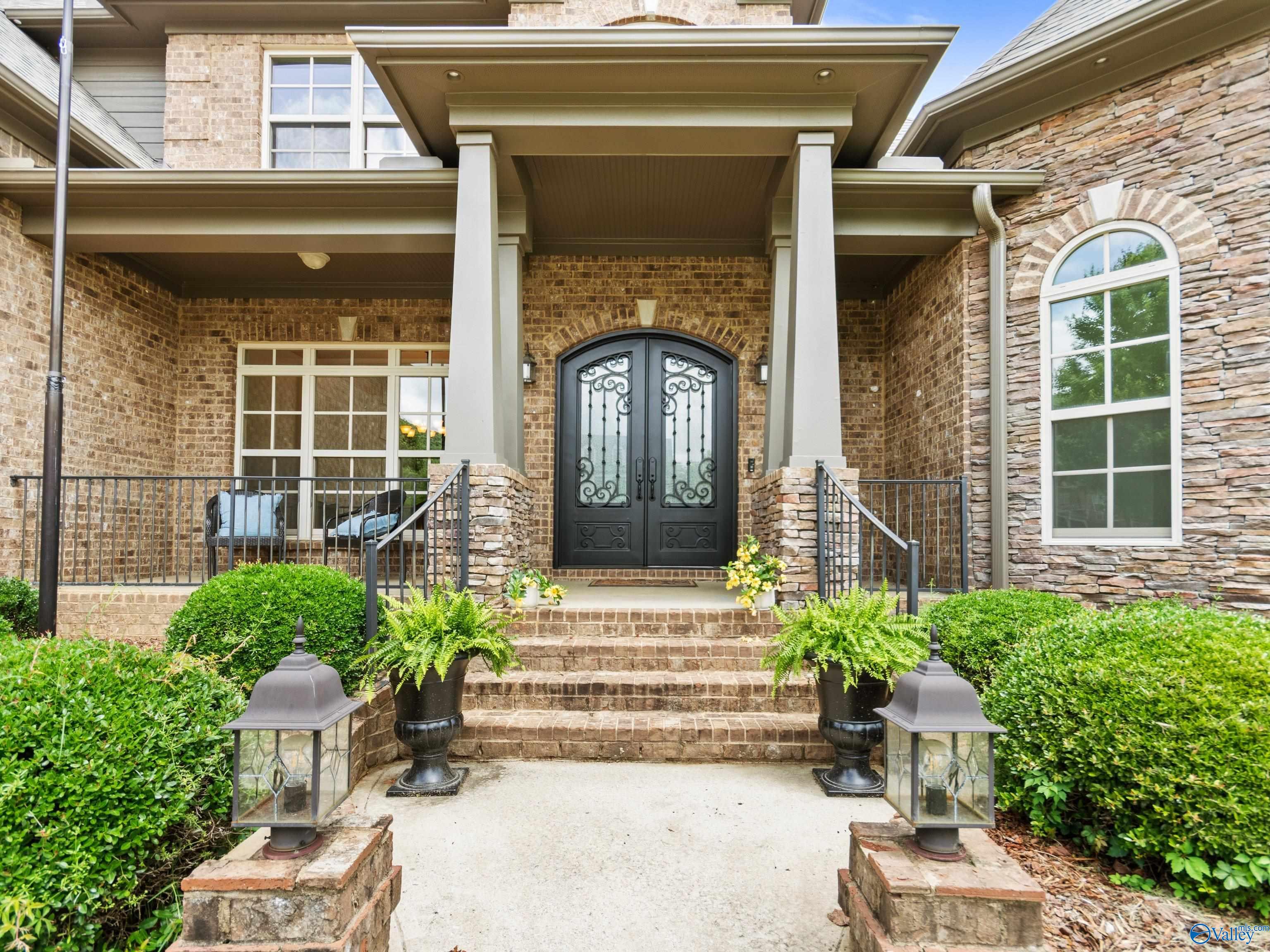 10 Oakshire Place