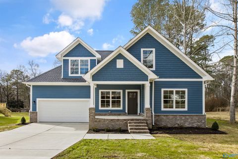 Homes For Sale - 1617 Penn Road<br/> Hartselle, AL 35640