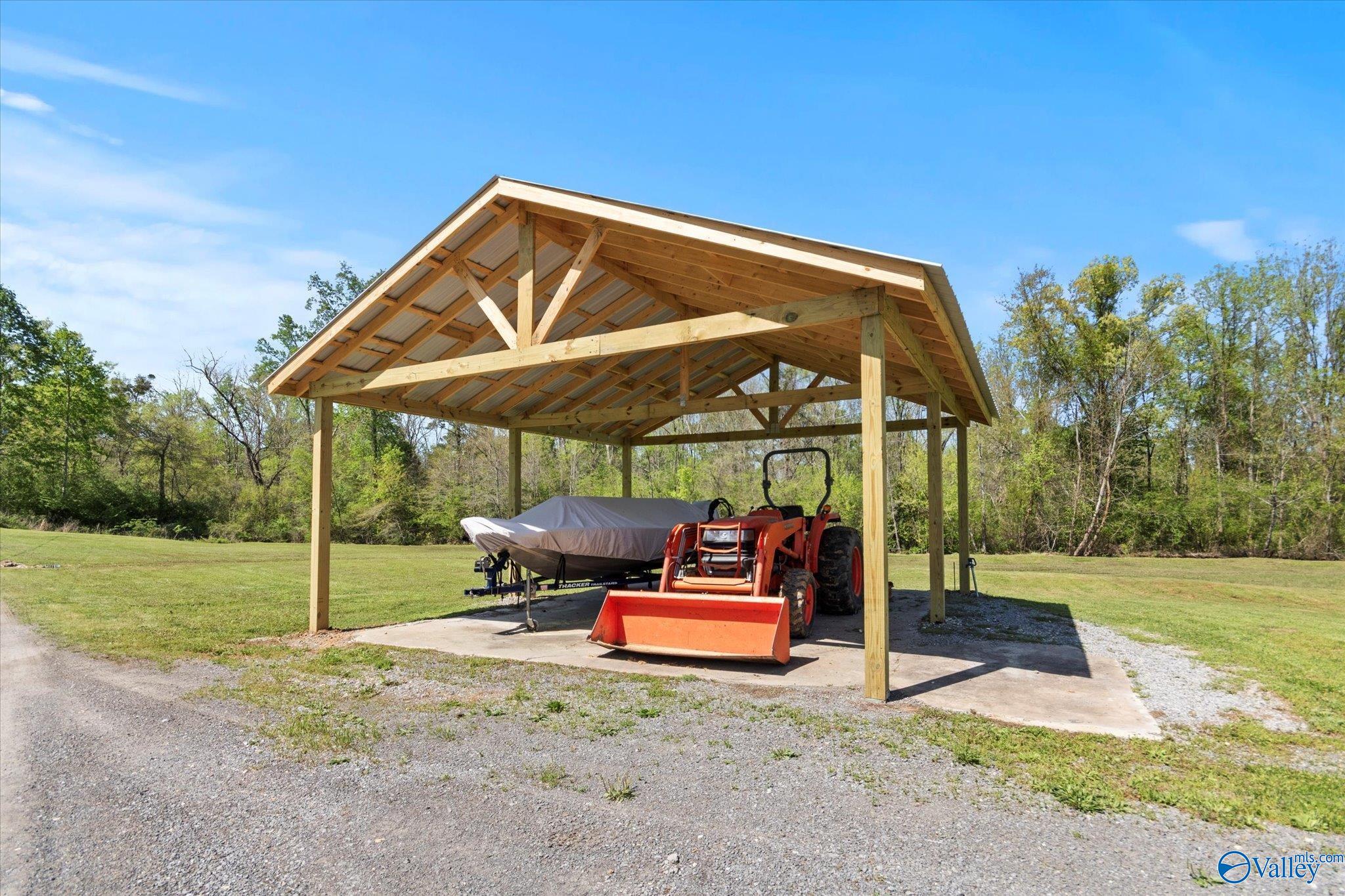 241 Bennett Private Drive, Guntersville, Alabama image 9