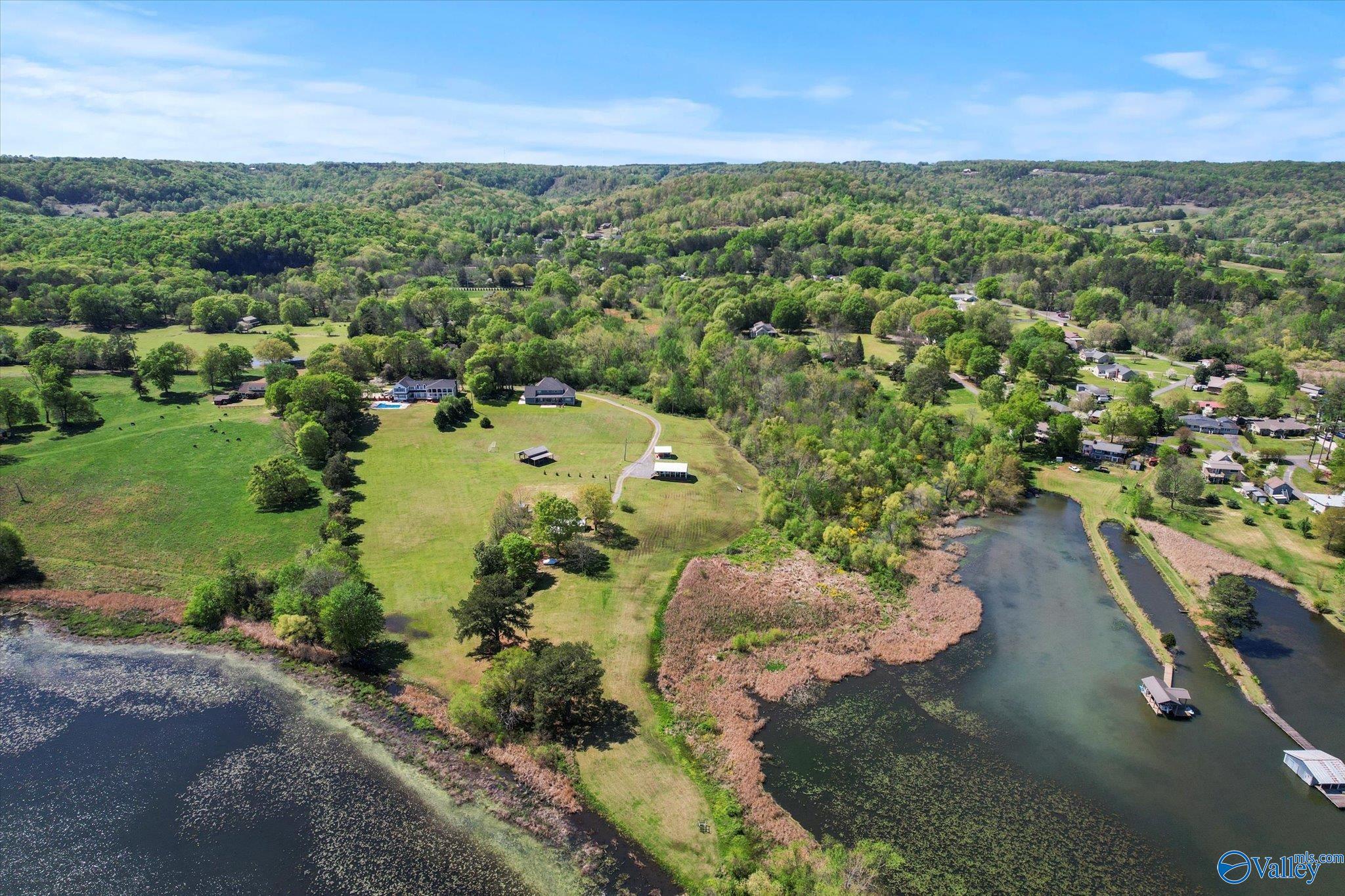 241 Bennett Private Drive, Guntersville, Alabama image 14