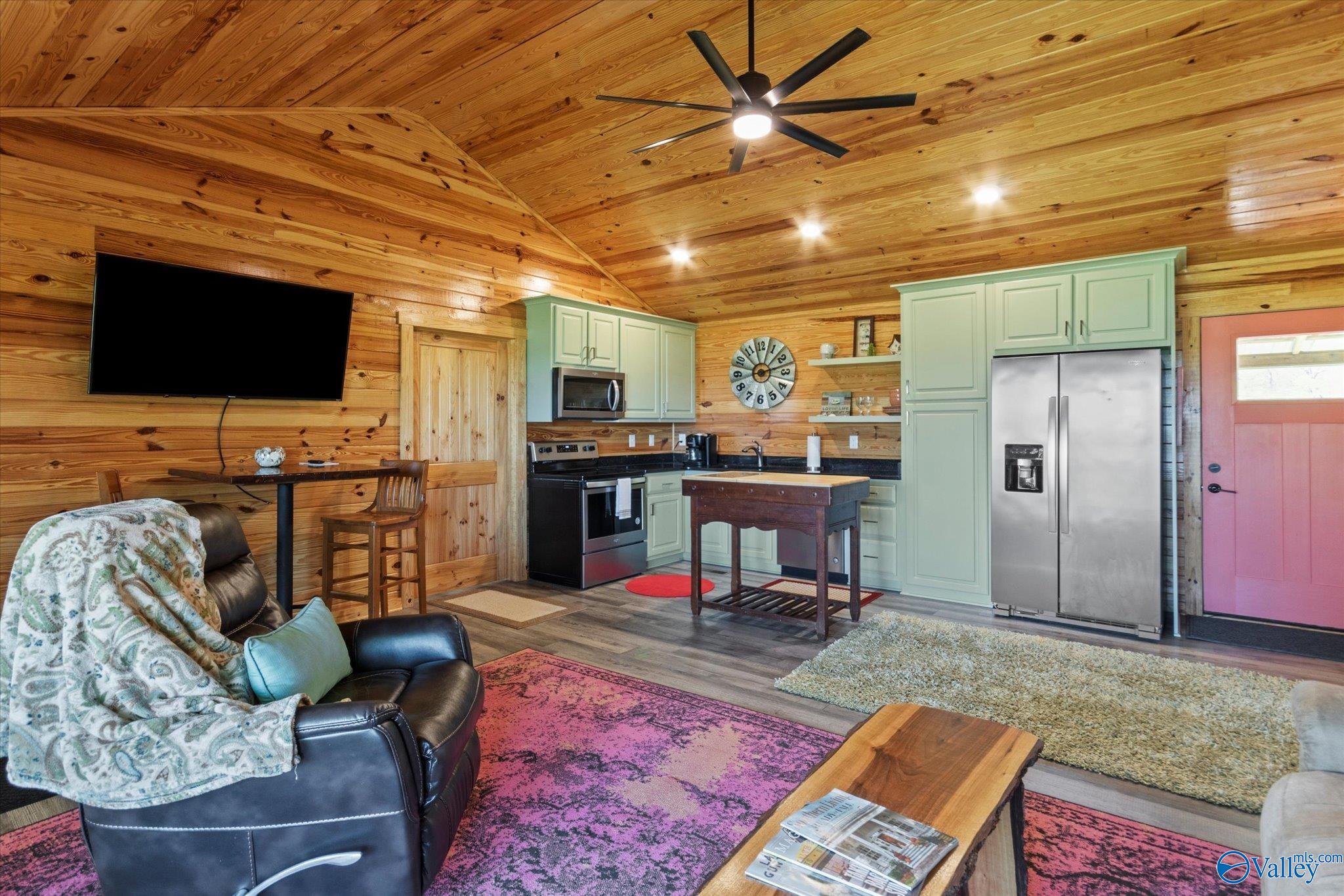 241 Bennett Private Drive, Guntersville, Alabama image 22