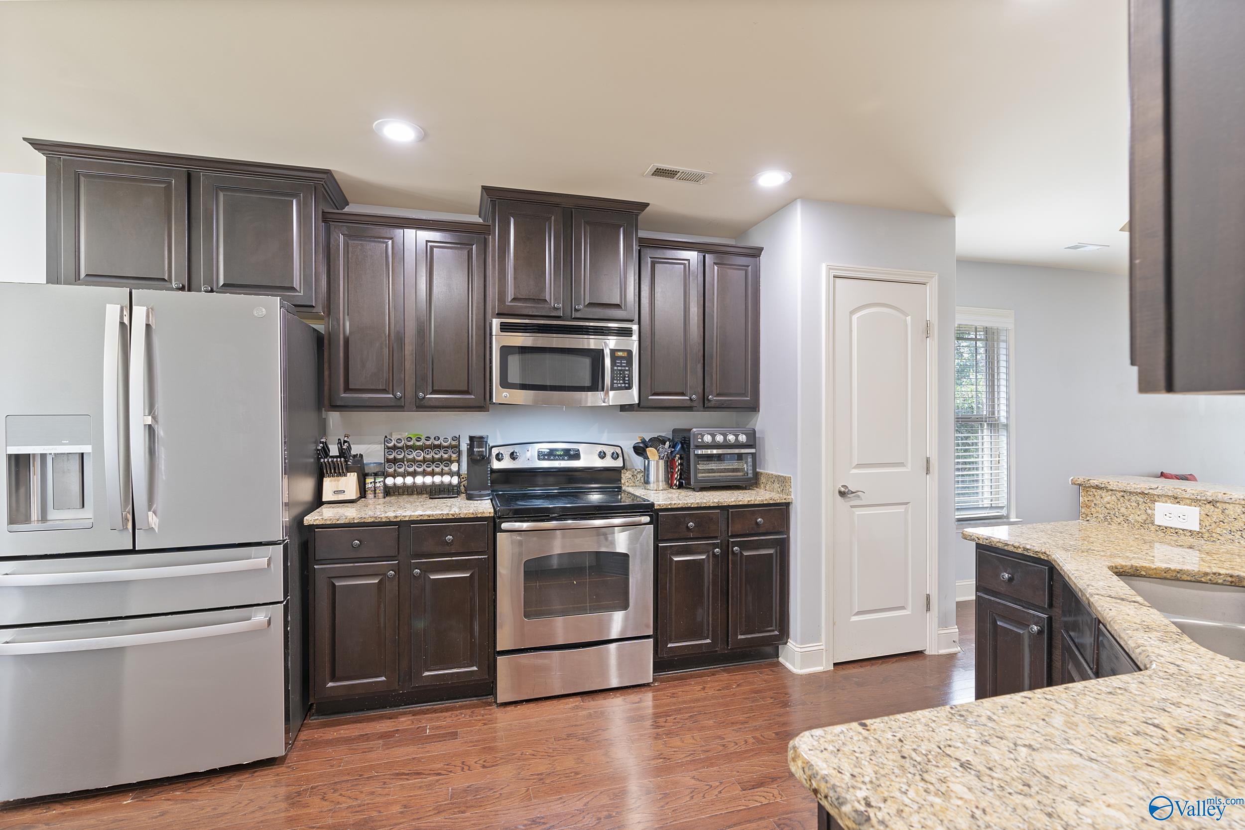 107 Kings Cove Circle, Madison, Alabama image 7