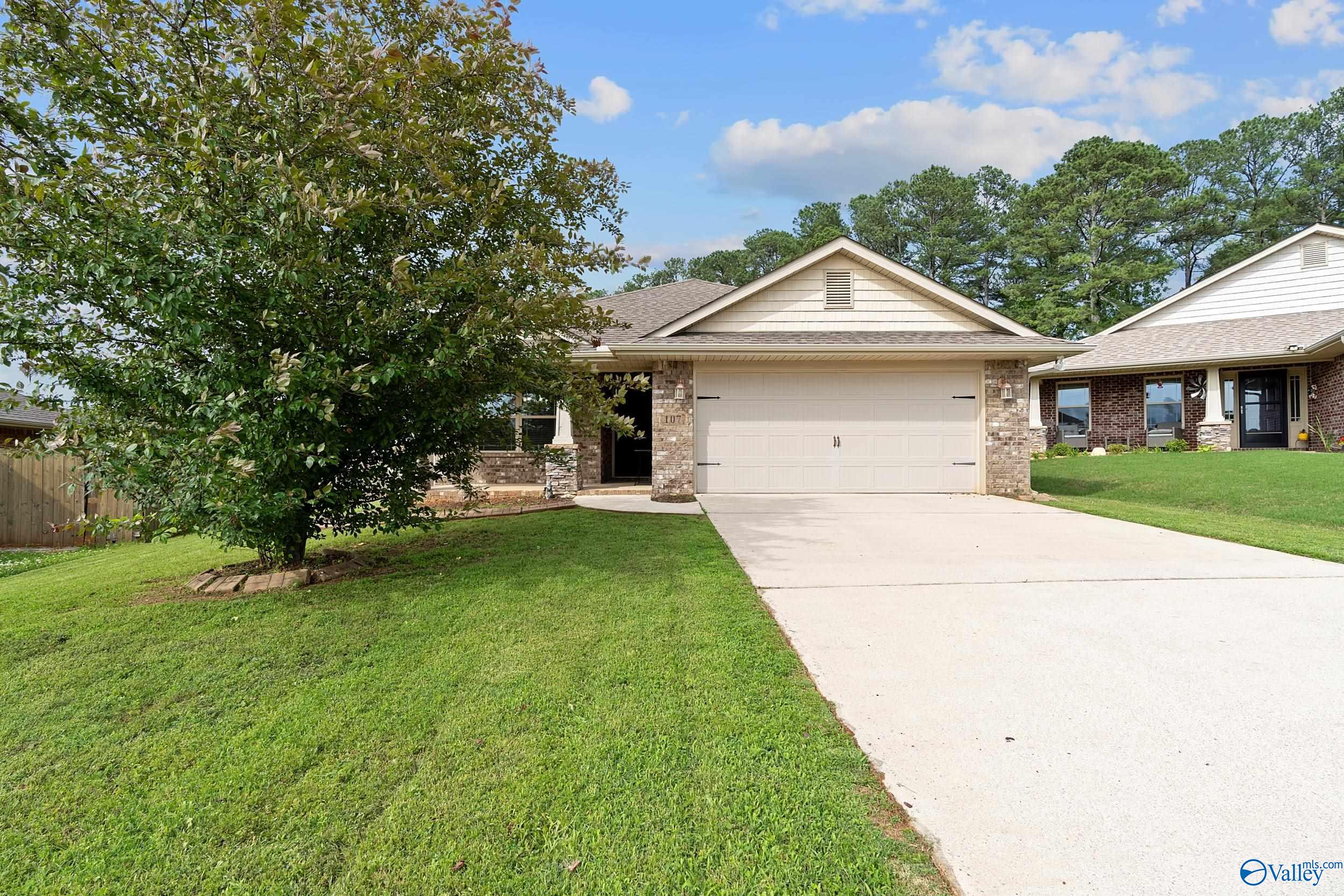 107 Kings Cove Circle, Madison, Alabama image 1