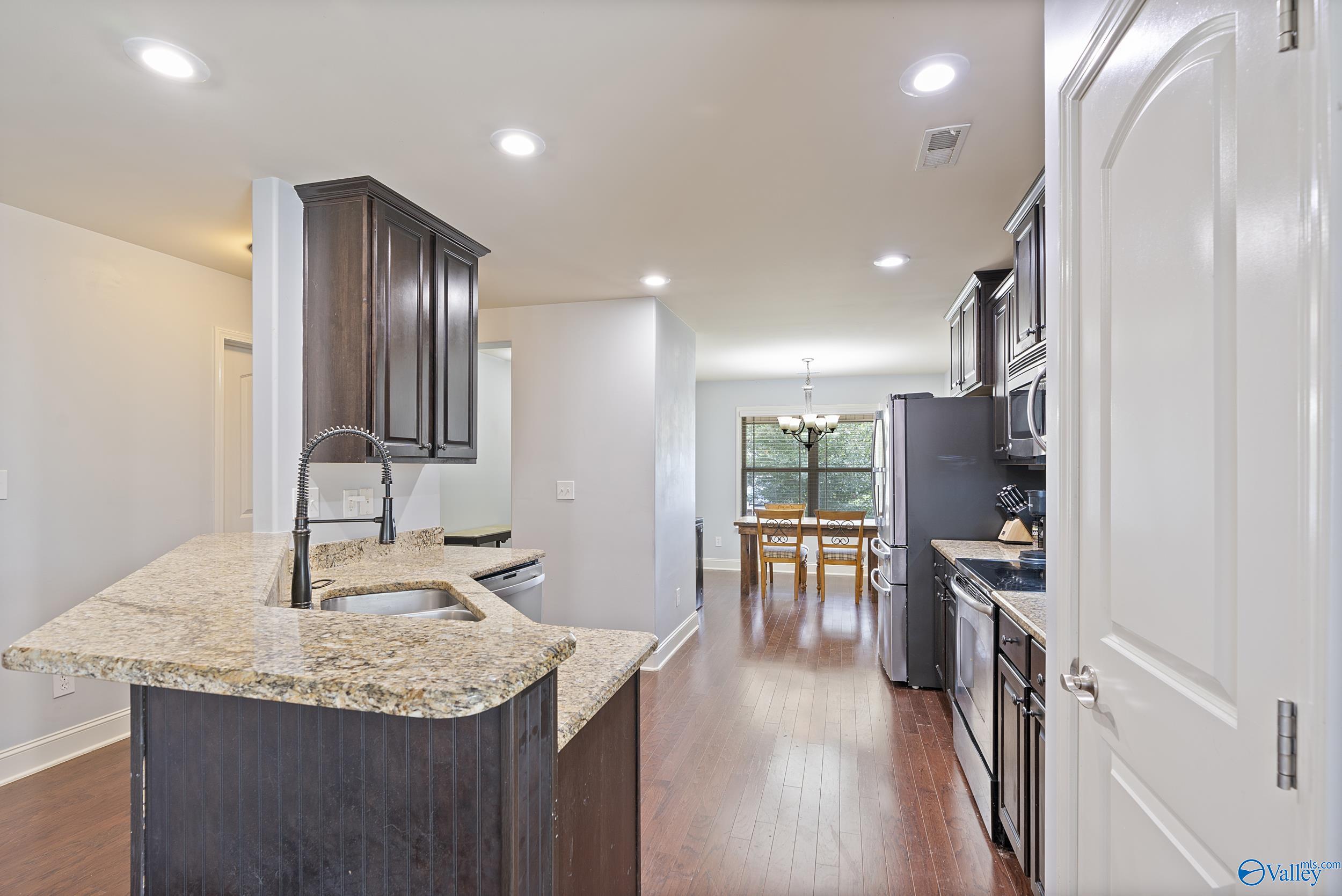 107 Kings Cove Circle, Madison, Alabama image 6