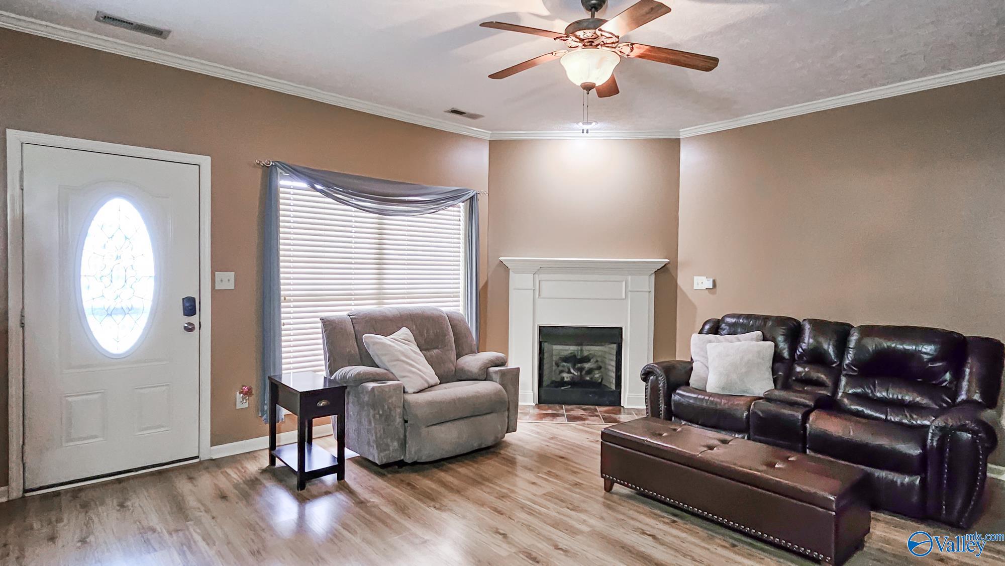 106 Wyndham Circle, Athens, Alabama image 5