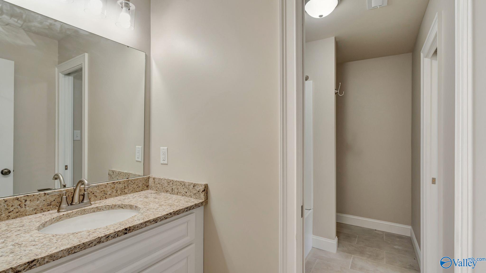 22180 Diamond Pointe Drive, Athens, Alabama image 29