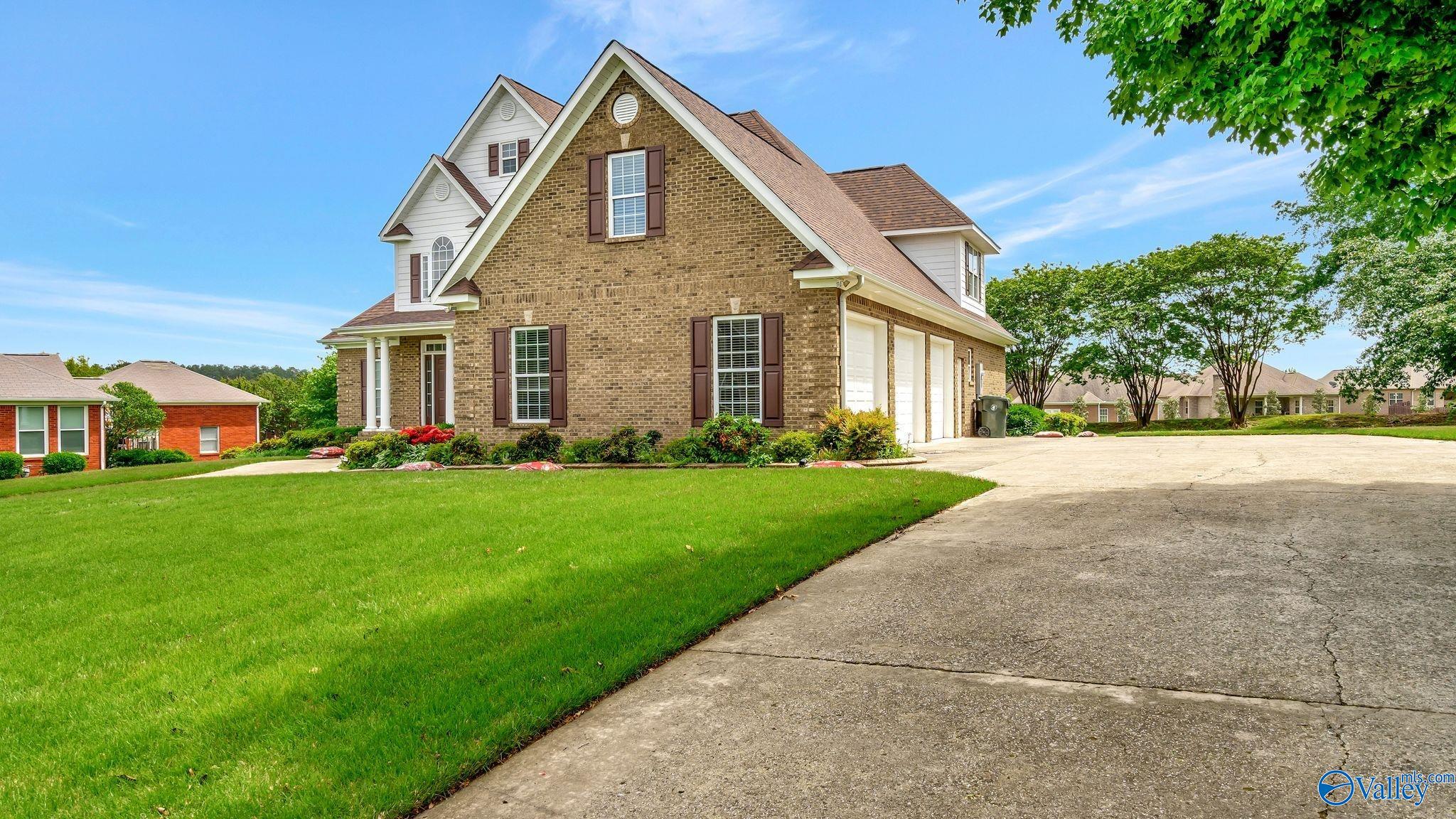 22180 Diamond Pointe Drive, Athens, Alabama image 3