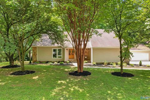 Homes For Sale - 144 Arbery Drive<br/> Huntsville, AL 35806