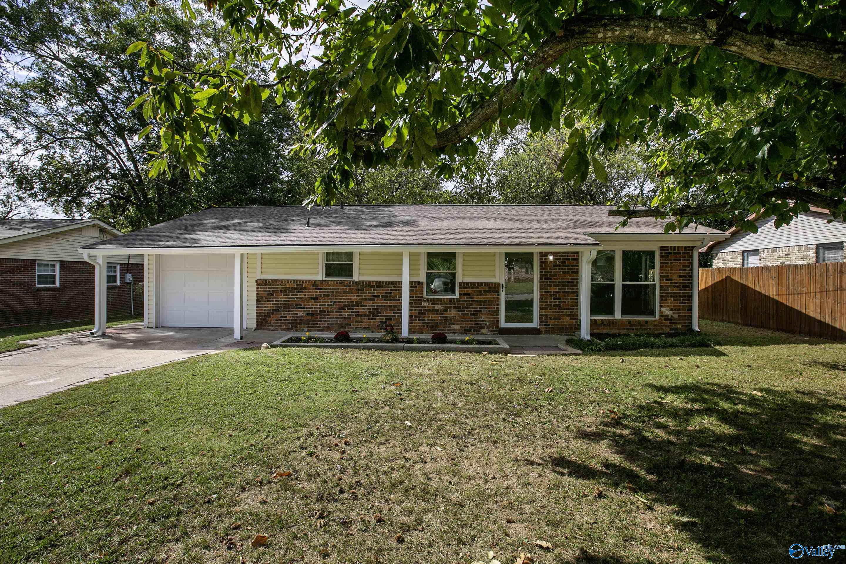 2409 Yorkshire Drive, Huntsville, Alabama image 1