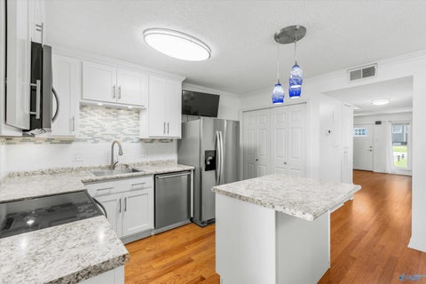 Townhouse For Sale - 427 Russell Street<br/> Madison County, Huntsville, AL 35801