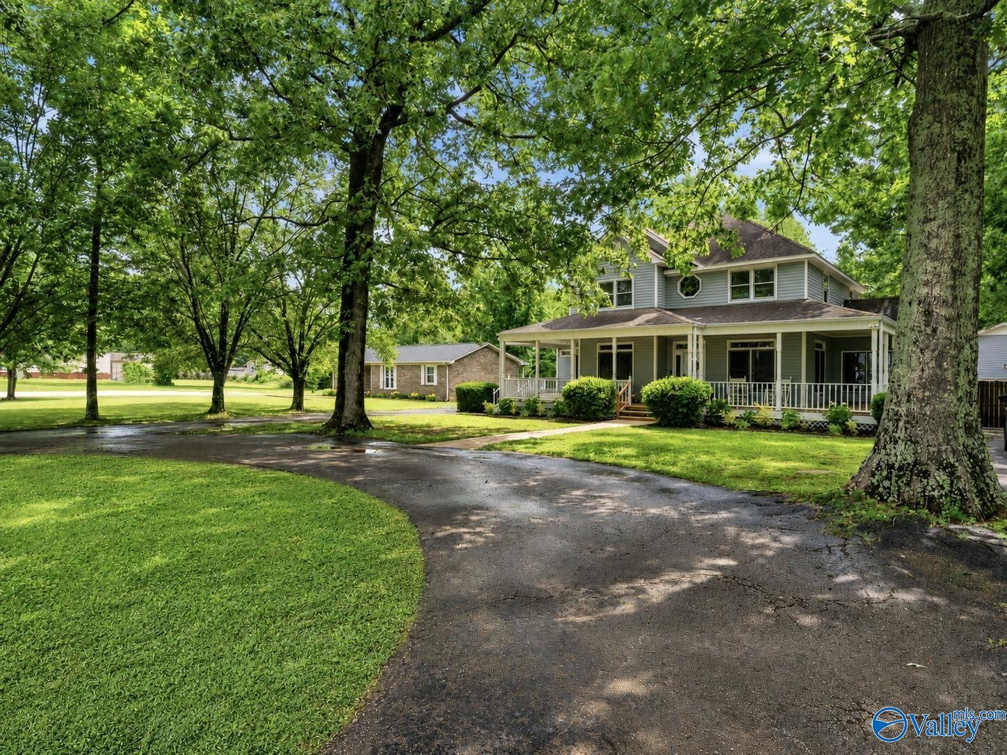 6514 Moores Mill Road NE