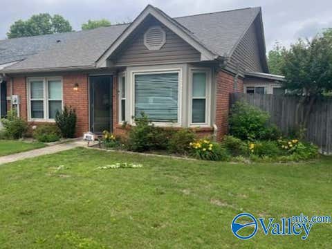Townhouse For Sale - 400 Bromwich Street<br/> Decatur, AL 35603