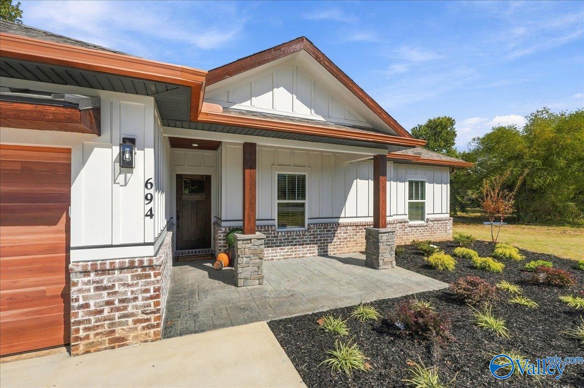 694 Knotty Walls Road