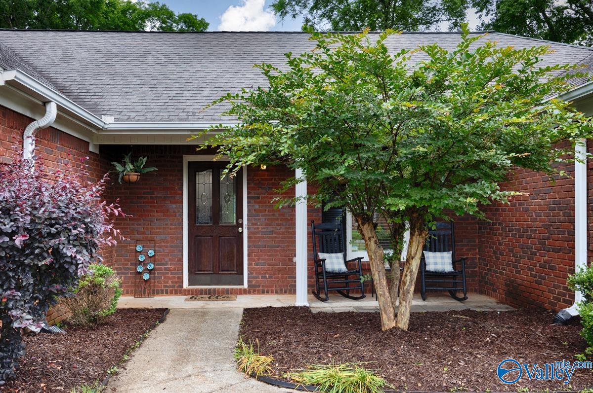 105 Chinook Trail, Madison, Alabama image 3
