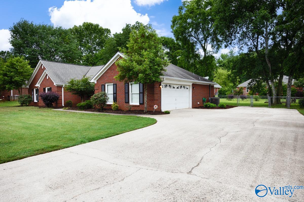 105 Chinook Trail, Madison, Alabama image 30