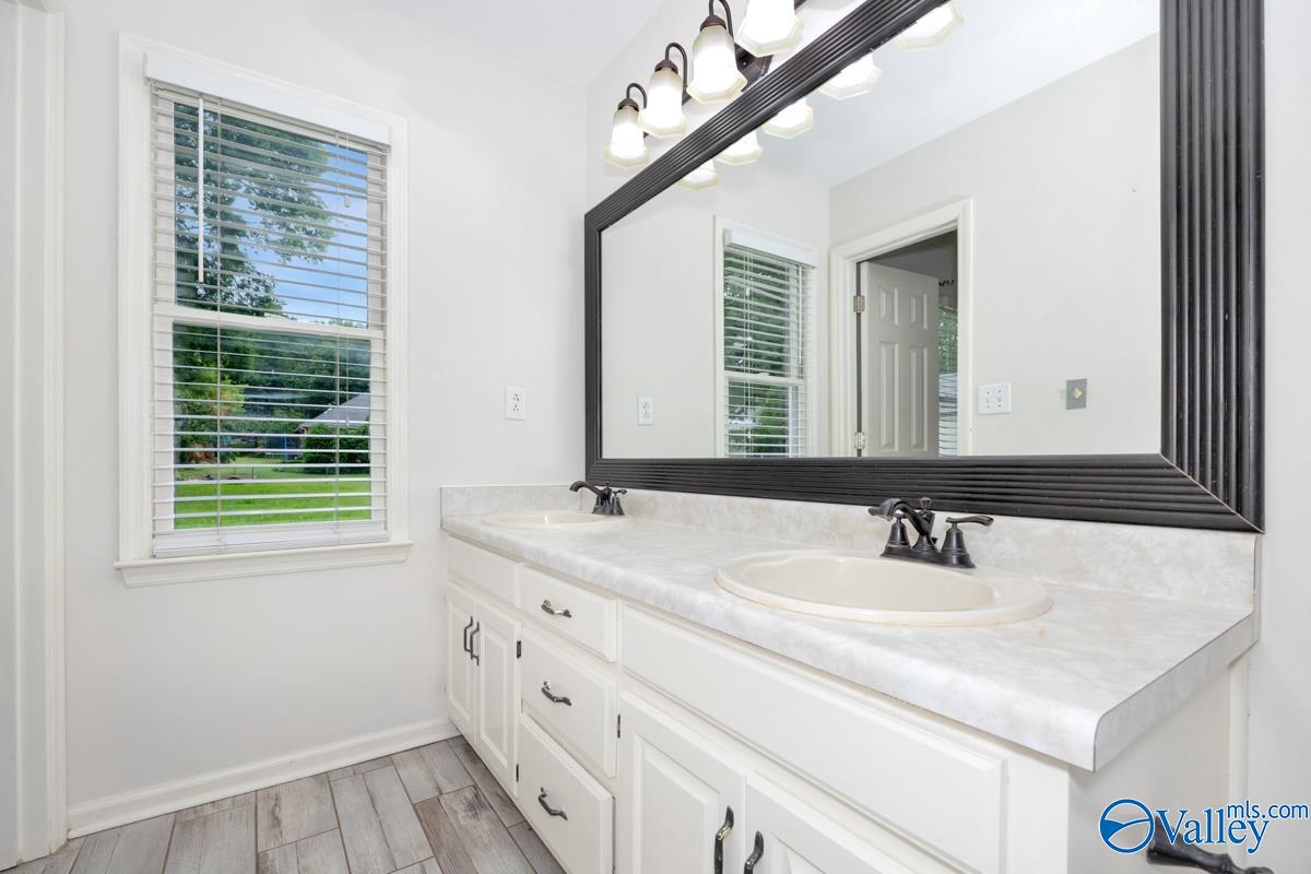 105 Chinook Trail, Madison, Alabama image 20