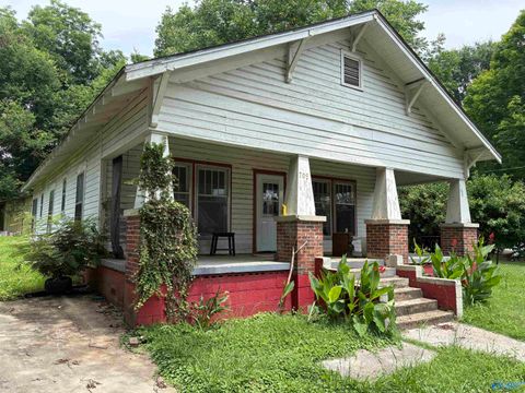 Homes For Sale - 709 Diamond Avenue<br/> Jackson County, Bridgeport, AL 35740