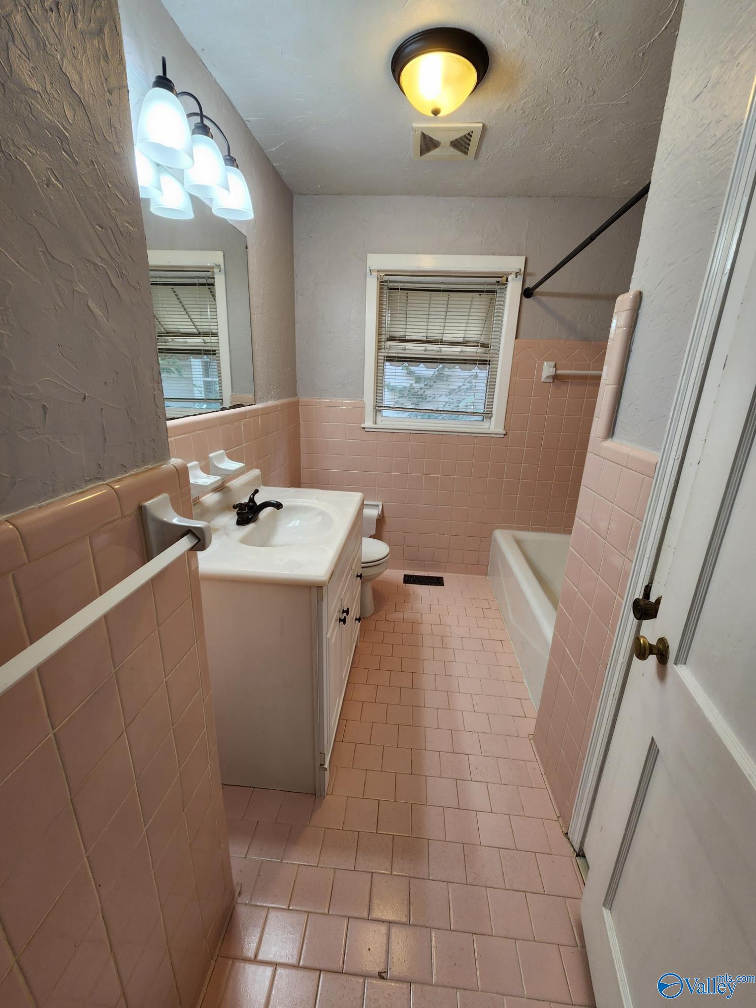 2312 Gallatin Street, Huntsville, Alabama image 17