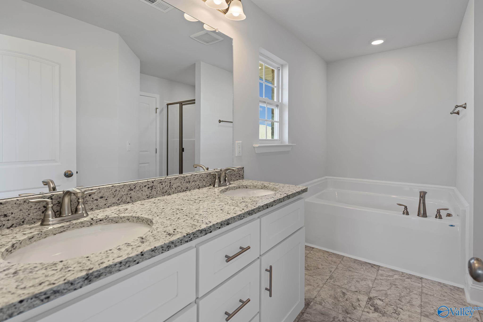 124 Sidney Ruth Drive, New Market, Alabama image 14