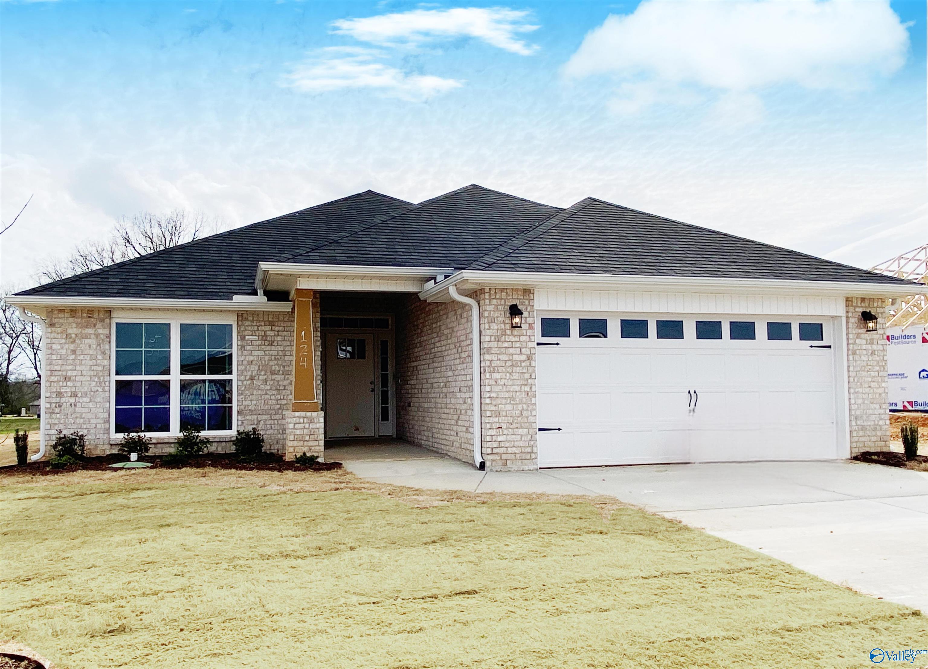 124 Sidney Ruth Drive, New Market, Alabama image 1