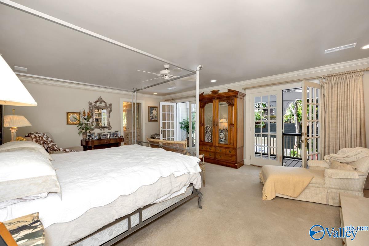 Huntsville, Alabama 35801, United States, 5 Bedrooms Bedrooms, ,4 BathroomsBathrooms,Residential,Active,207706