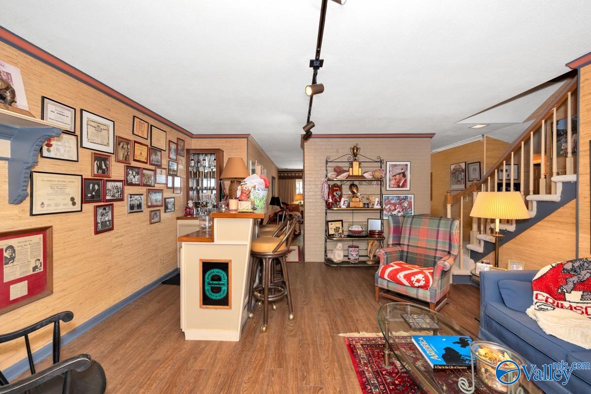 Huntsville, Alabama 35801, United States, 5 Bedrooms Bedrooms, ,4 BathroomsBathrooms,Residential,Active,207706