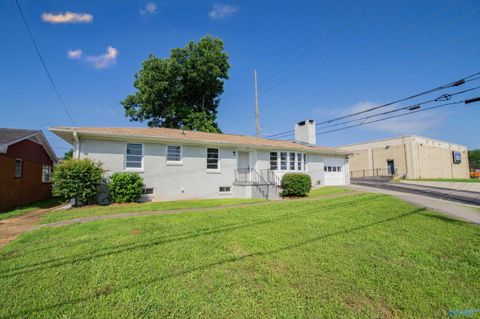 Homes For Sale - 1307 Pulaski Pike<br/> Huntsville, AL 35816