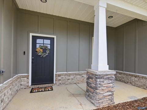 Homes For Sale - 15895 Big Ben Drive<br/> Harvest, AL 35749