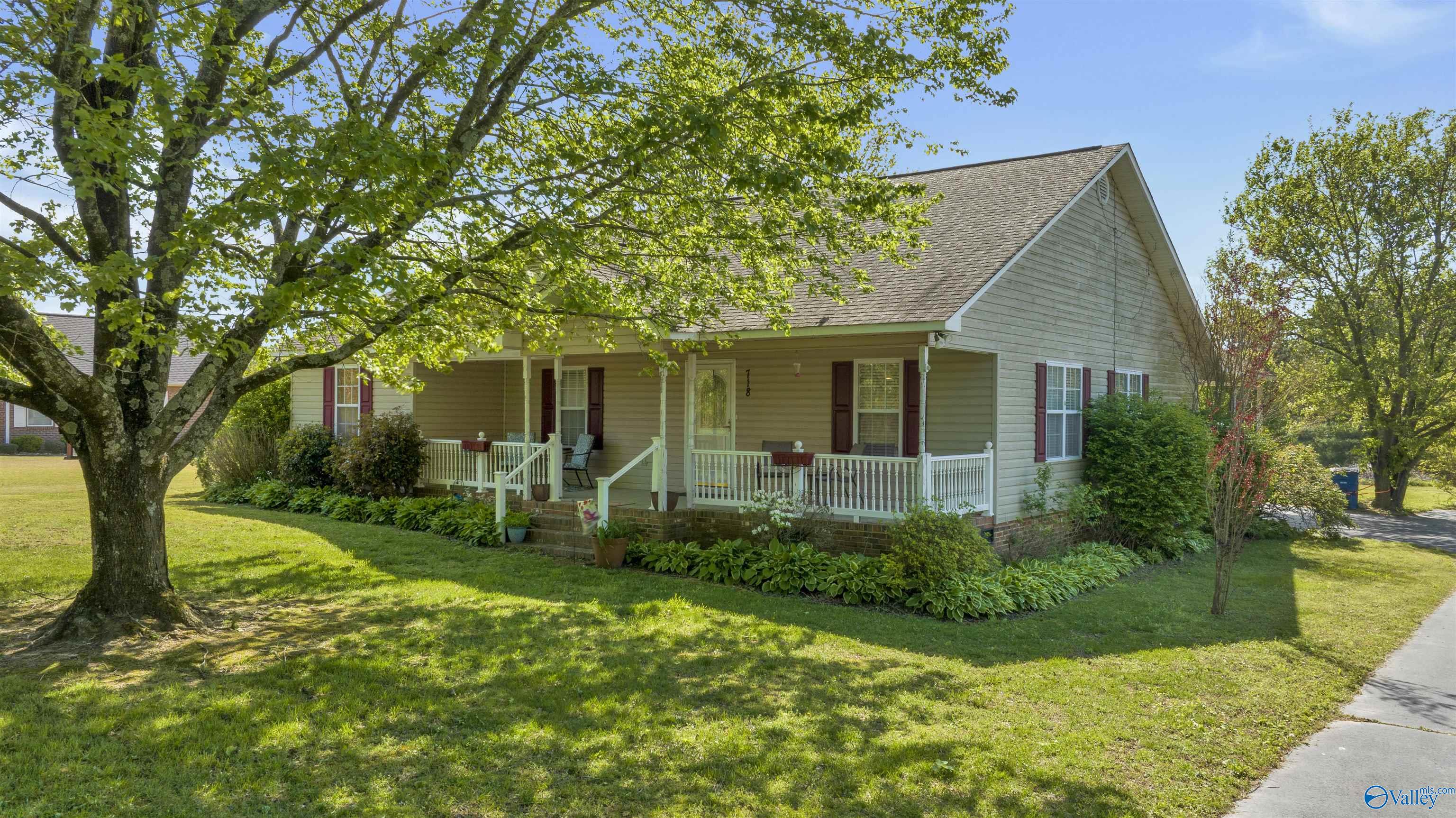 718 Clements Road, Rainsville, Alabama image 1