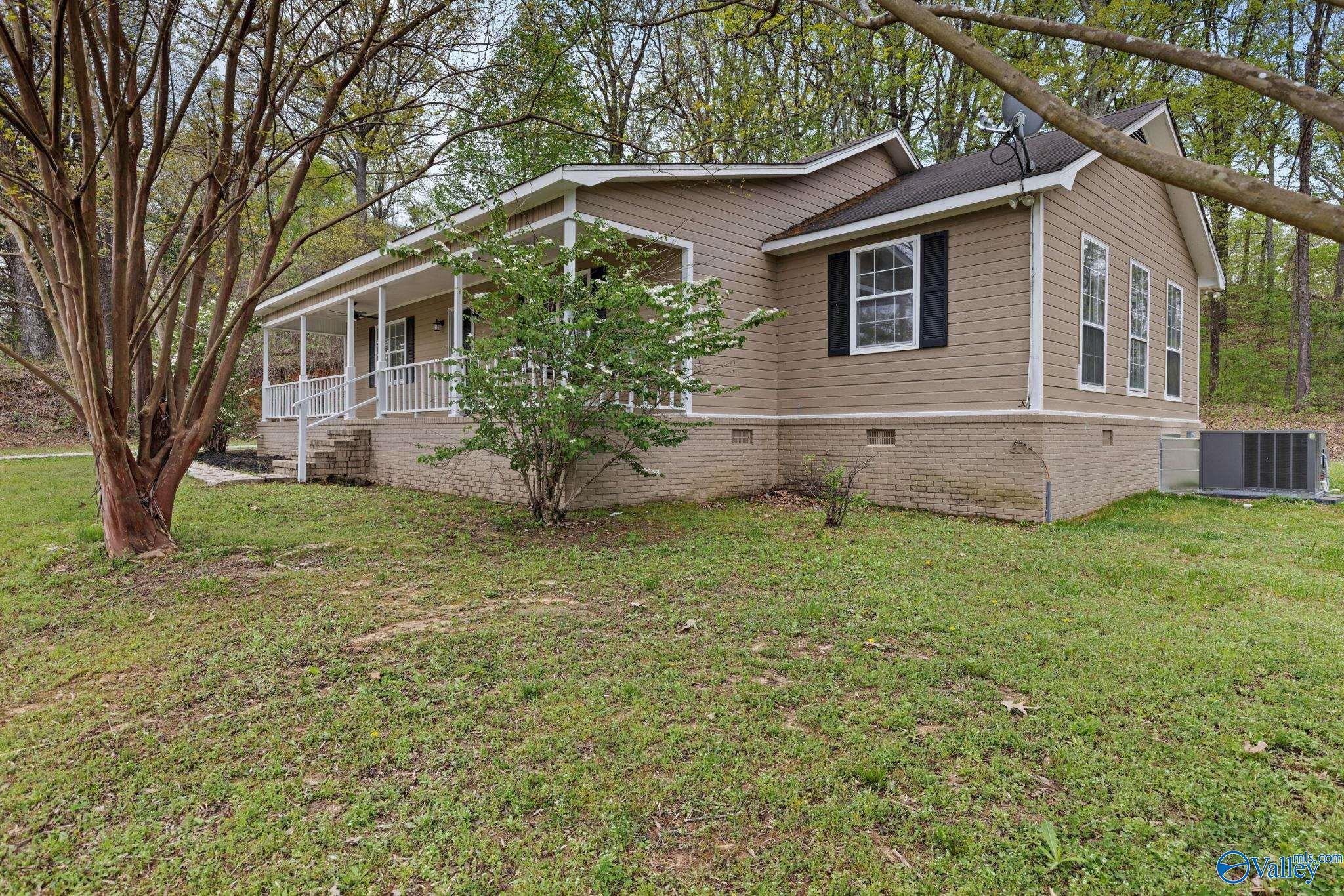 832 County Road 360, Trinity, Alabama image 3