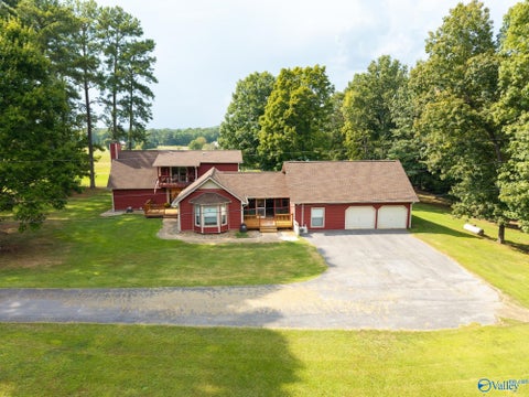 Homes For Sale - 420 James Frazier Road<br/> Laceys Spring, AL 35754