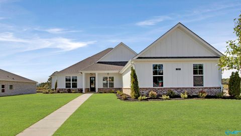 Homes For Sale - 7100 Kalli Ilyssa Circle<br/> Gurley, AL 35748