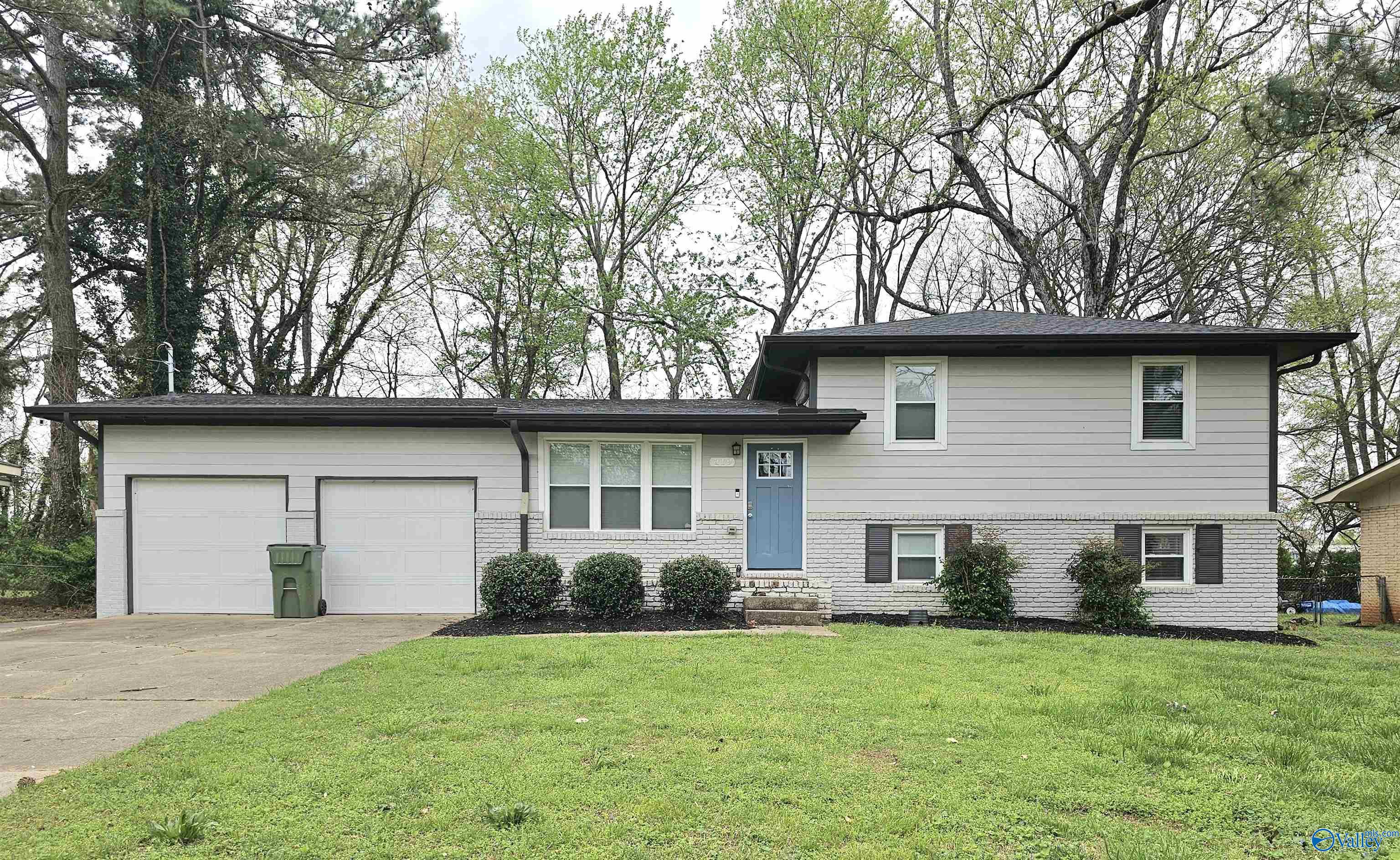 219 Curtis Drive, Huntsville, Alabama image 1