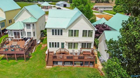 Homes For Sale - 6468 Turtle Bay Way<br/> Limestone County, Athens, AL 35611