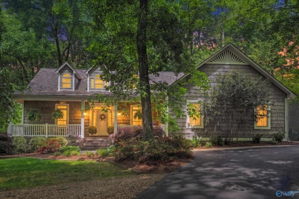 213 INEZ ST, BOAZ, AL 35957 - Image 1927bd0f020bd503cdc8247a094bd19d/524984116