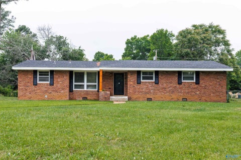 Homes For Rent - 2200 Lynn Road<br/> Huntsville, AL 35810