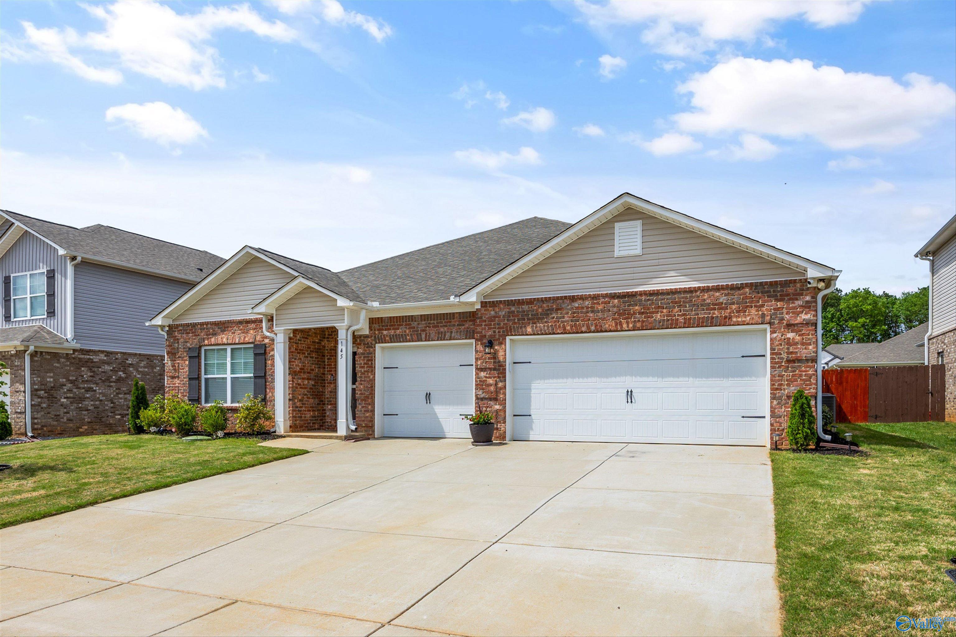 145 Chesire Cove Lane, New Market, Alabama image 6
