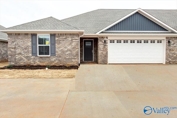 26460 NAOMI WAY, ATHENS, AL 35613 - Image 197c384c6f62d7a5302d0a6b5ccdf5ec/2968907614