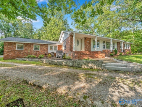 Homes For Sale - 1901 Governors Drive<br/> Huntsville, AL 35801