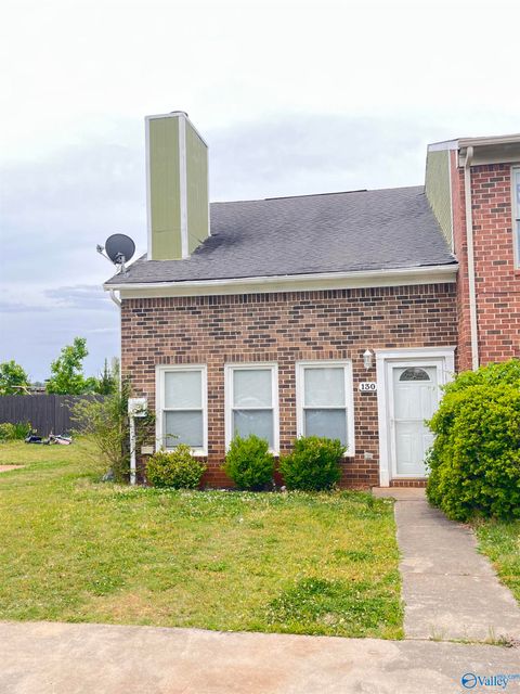 Townhouse For Rent - 130 Crescent Circle<br/> Madison, AL 35758