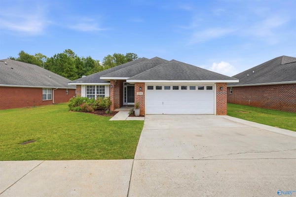 284 SHADOW CT SW, HUNTSVILLE, AL 35824 - Image 1a11bf8117b7fc19bf3e5441e54d6f9e/838478786