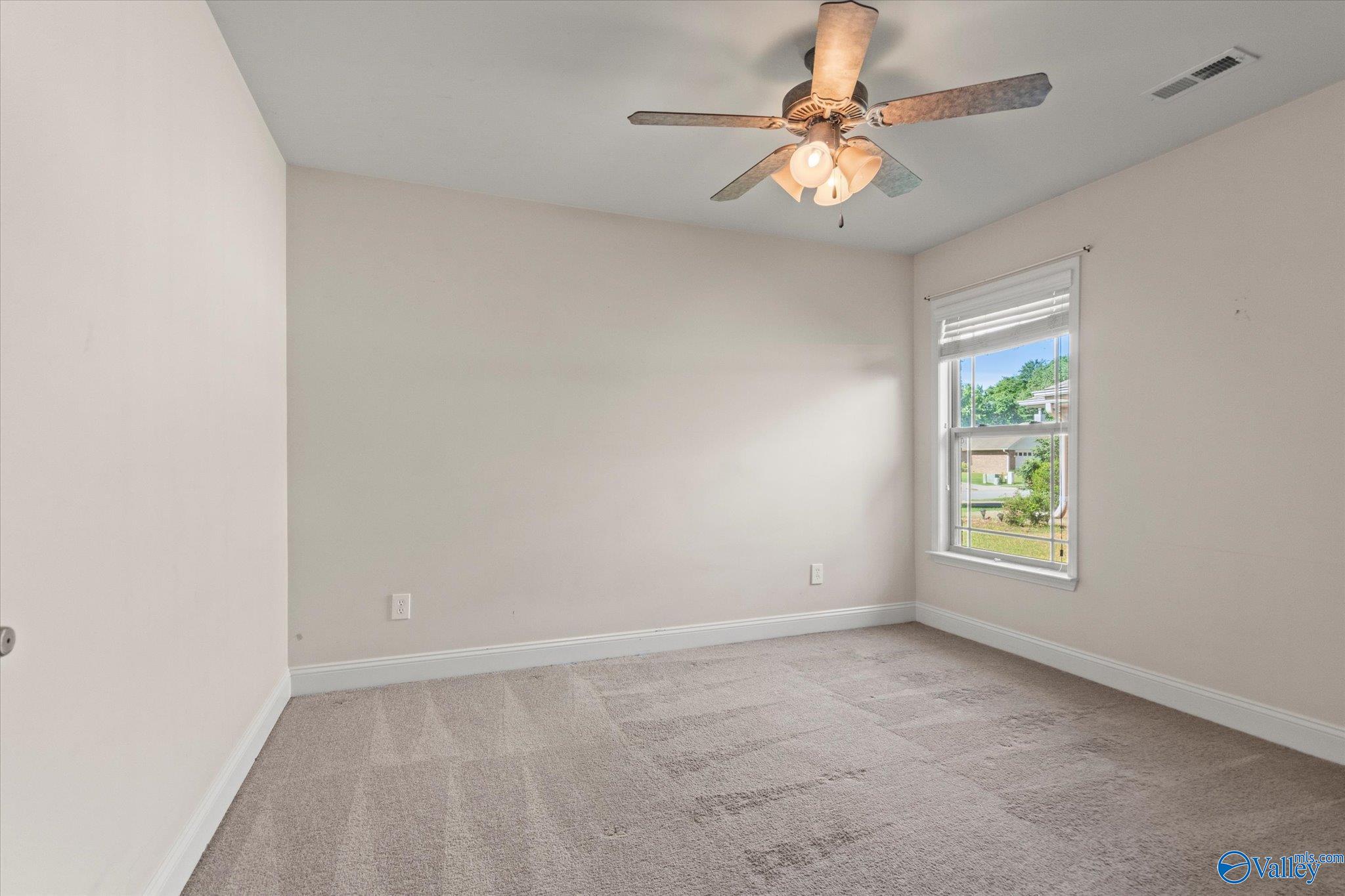 5008 Montauk Trail, Owens Cross Roads, Alabama image 13