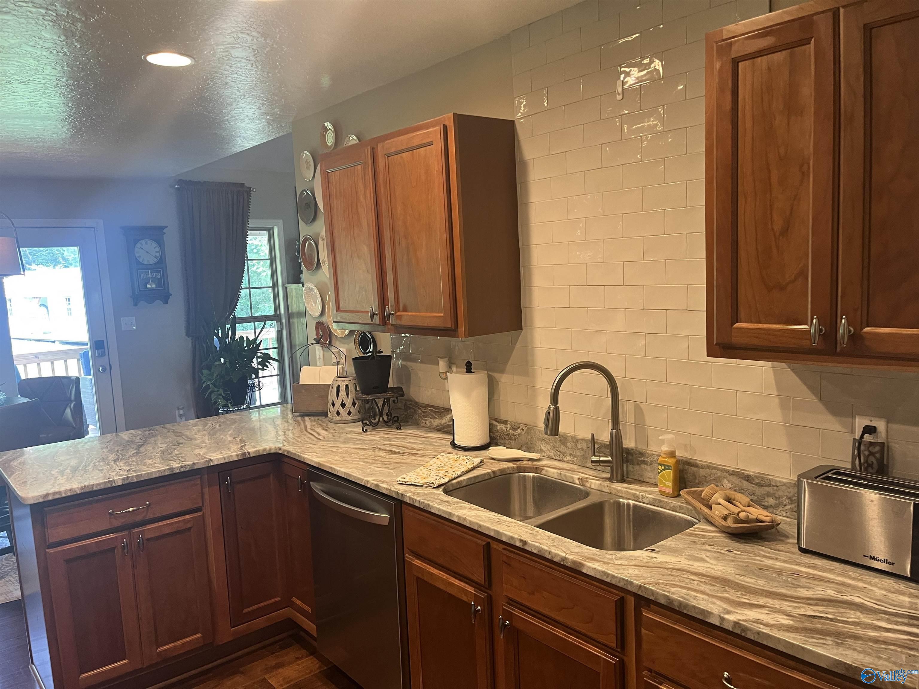 3661 Oakhill Drive, Southside, Alabama image 11