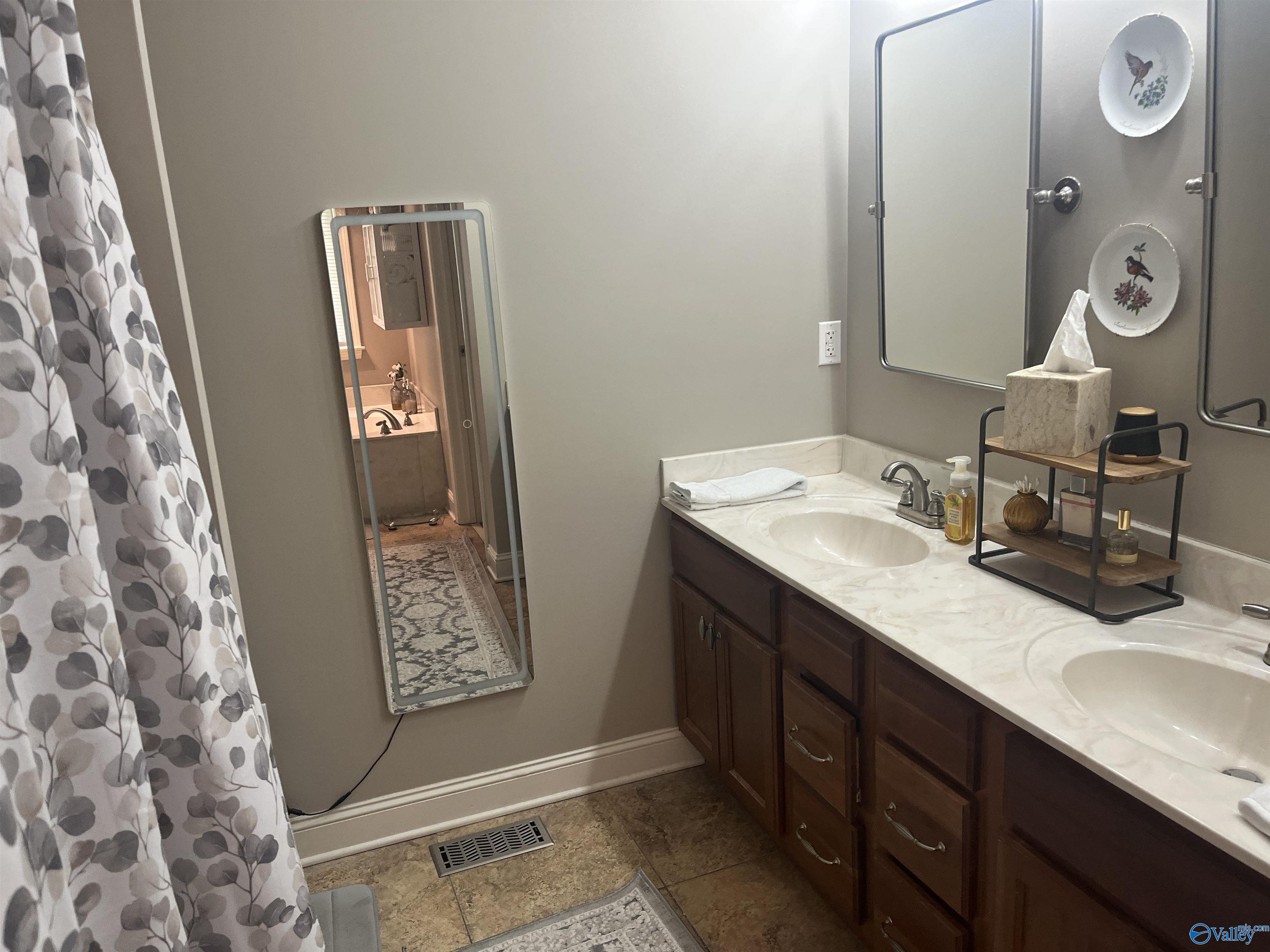 3661 Oakhill Drive, Southside, Alabama image 17