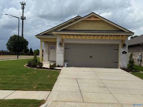 Homes For Sale - 608 Saint Claude Place<br/> Huntsville, AL 35824