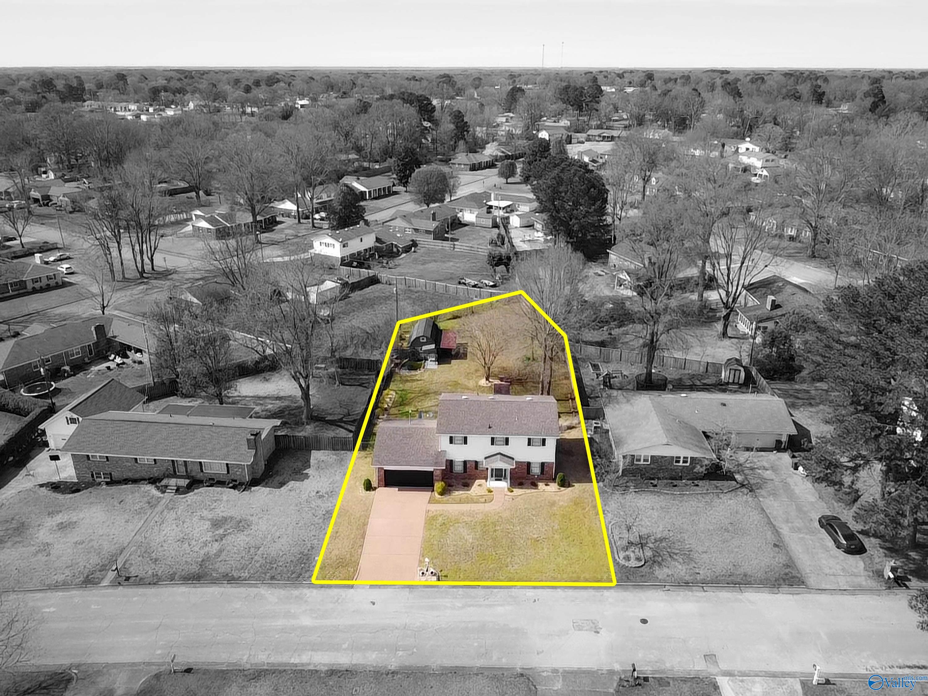 569 Hazelwood Drive, Florence, Alabama image 38