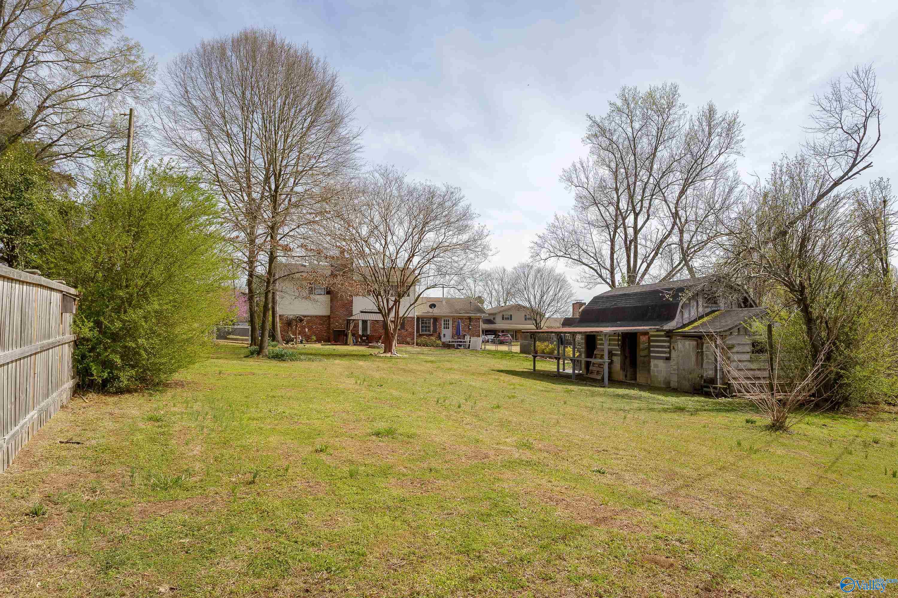 569 Hazelwood Drive, Florence, Alabama image 29